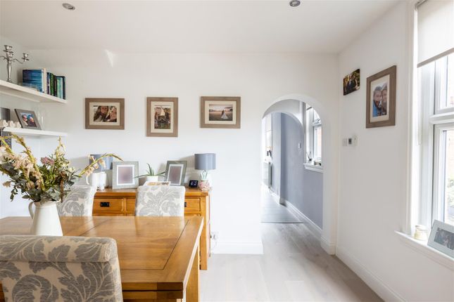 13, Lesbourne Road, Reigate photo 4