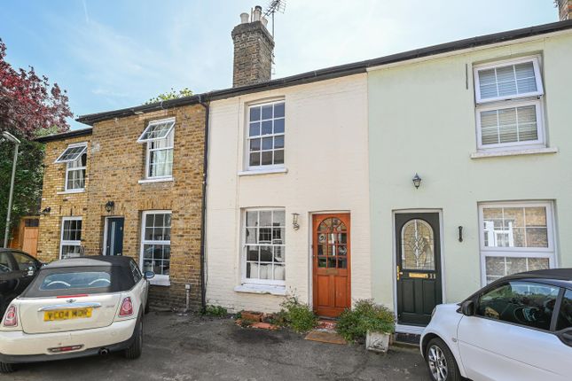 Thumbnail Terraced house for sale in Beech Road, Weybridge