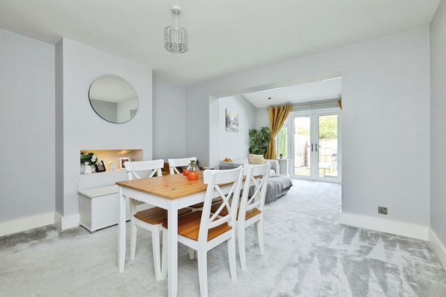80, Thorpe Drive, Sheffield photo 4
