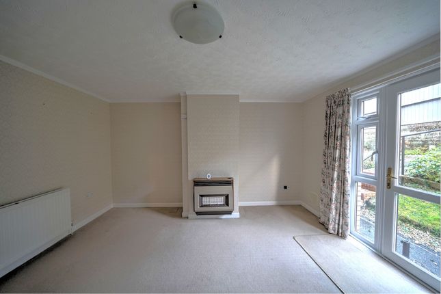 Flat 12, Abyssinia Court, Newport, Barnstaple photo 4