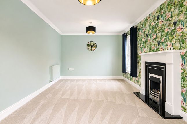 4, Ringlet Lane, Colchester photo 2