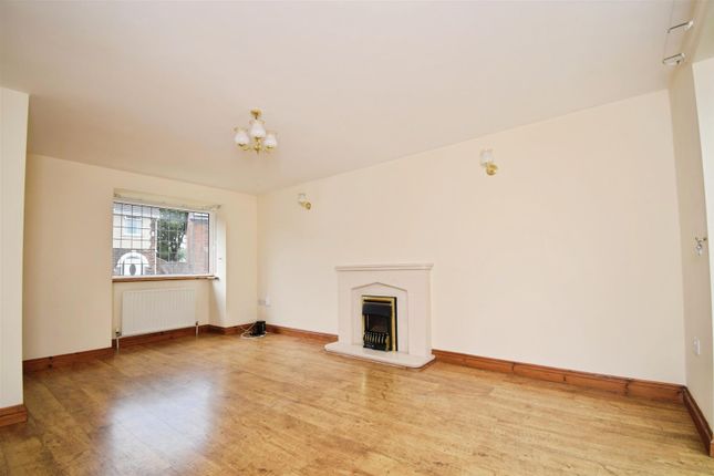20A, Donnington Gardens, Scunthorpe photo 5