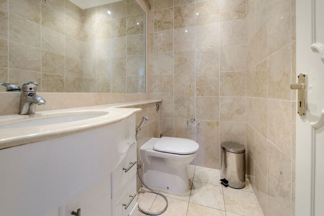 Flat 16, Southacre,, Hyde Park Crescent, Hyde Park Crescent photo 3