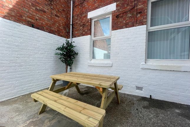 Flat to rent in Belford Terrace, North Shields