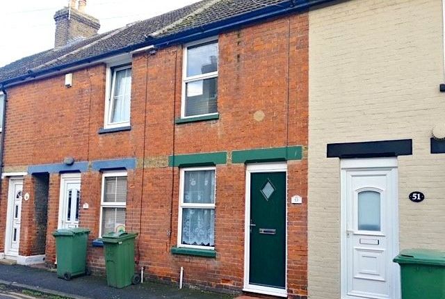 Terraced house to rent in Luton Road, Faversham