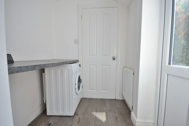 Terraced house to rent in Southampton Road, Northampton