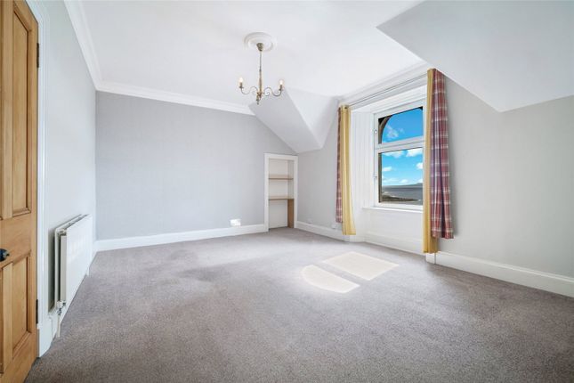 Flat 2/1, Woodlybank,, Shore Road, Helensburgh photo 2