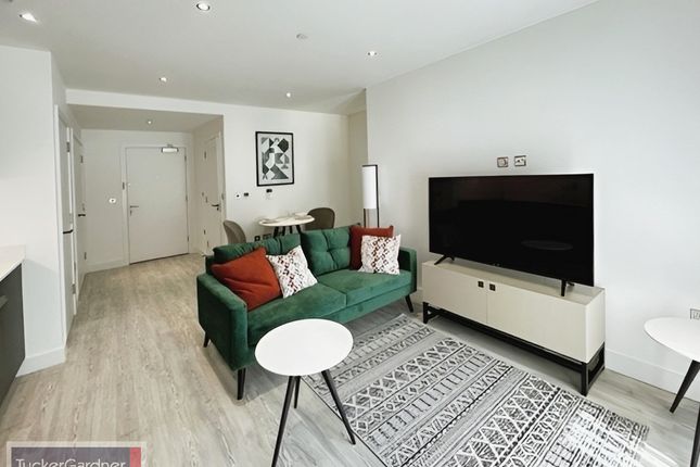 Studio flat on 133, Cambridge, £1,700/mo