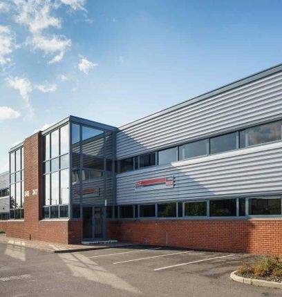 Industrial to let in 344 Edinburgh Avenue, Slough Trading Estate
