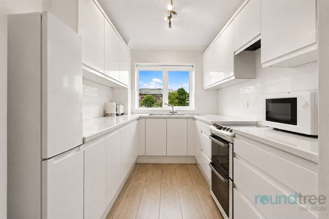 Flat 38, Ferrydale Lodge, Hendon photo 2