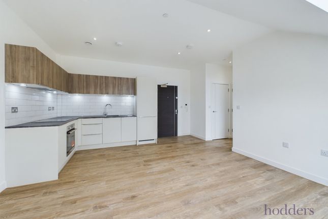 Flat 78, Viewpoint House, 240, London Road, Surrey photo 4