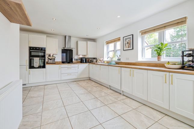 9, Long Ridge, Navenby, Lincoln photo 4