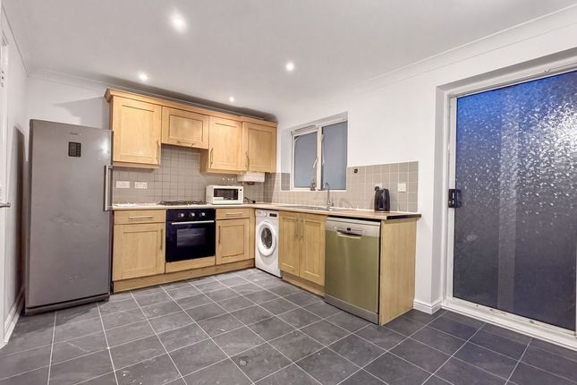 Redgrave Close, Gateshead photo 3