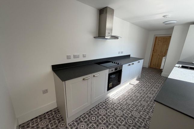 3-bed house on 8, Margaret Alice Street, Sunderland, £850/mo
