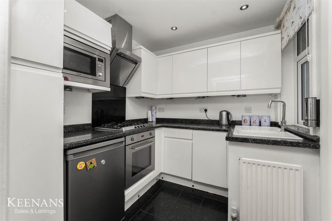 38, Lower West Avenue, Barnoldswick photo 3