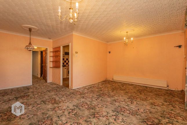 9 Caldwell Close, Manchester photo 4