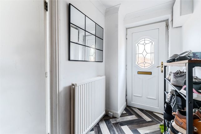 12, Lea Farm Road, Leeds photo 4