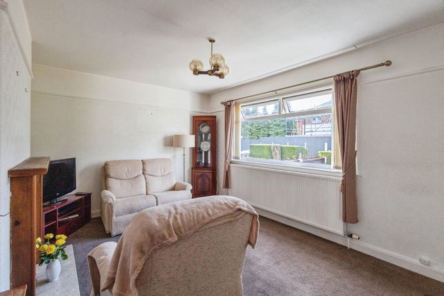 49, Hassall Avenue, Greater Manchester photo 3