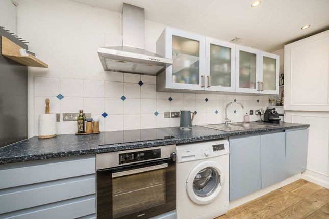 6b, Tangier Road, Richmond photo 2