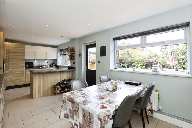 37, Java Crescent, Trentham, Stoke-on-trent photo 3