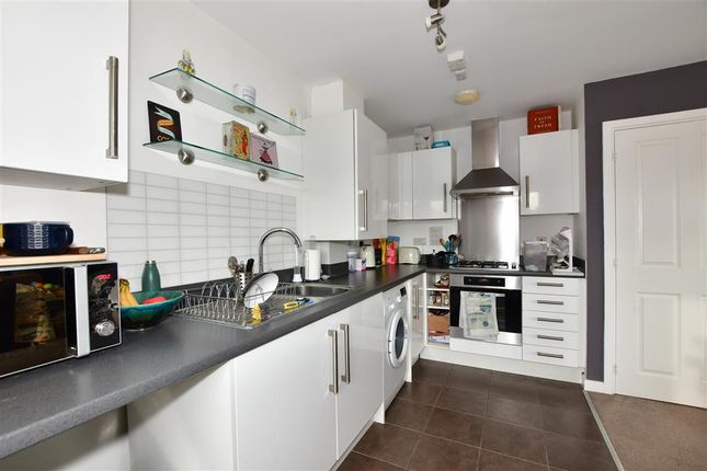 Flat for sale in The Farrows, Maidstone, Kent