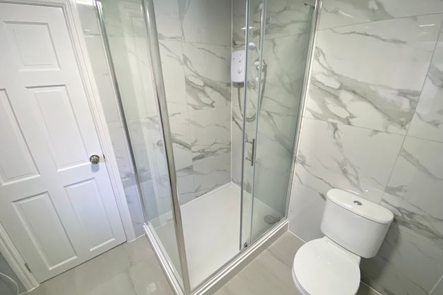 10a, ILKESTON photo 5