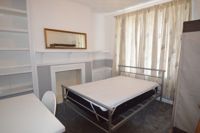 Rhymney Terrace, Cardiff photo 4