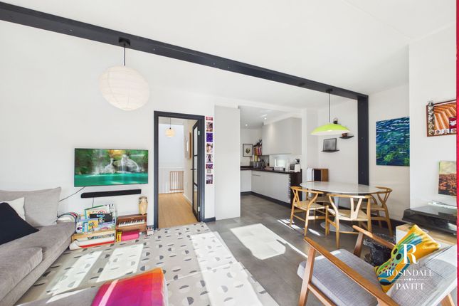 3 Dunster Way, Wallington photo 4