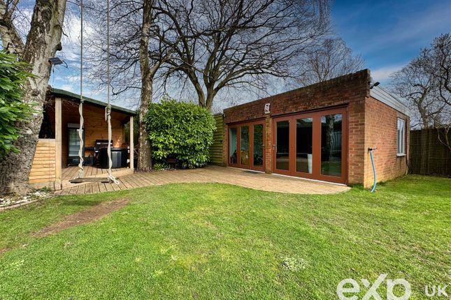 Detached house for sale in Newlands Lane, Meopham, Kent