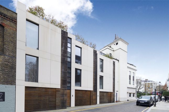 Thumbnail Detached house for sale in Pond Place, London