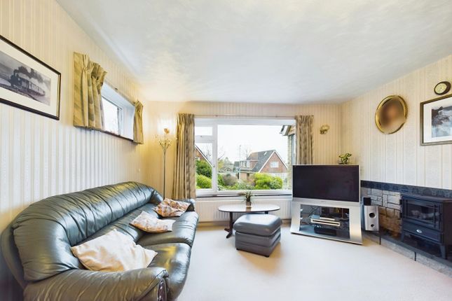 Detached house for sale in Hill Place, Bursledon, Southampton