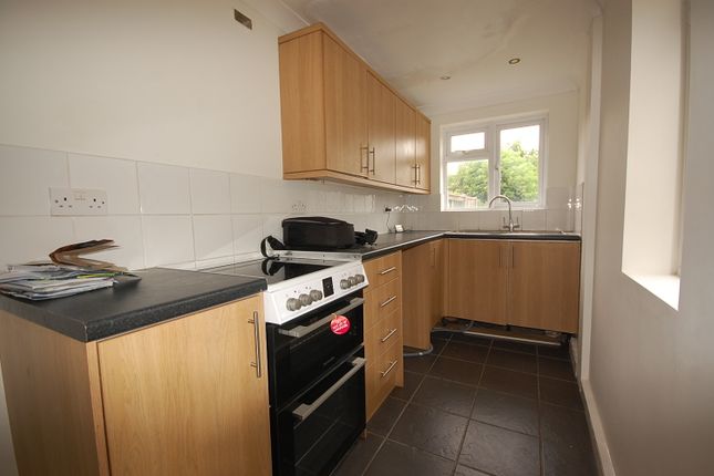 29, Bayford Road, Sittingbourne, Kent photo 4