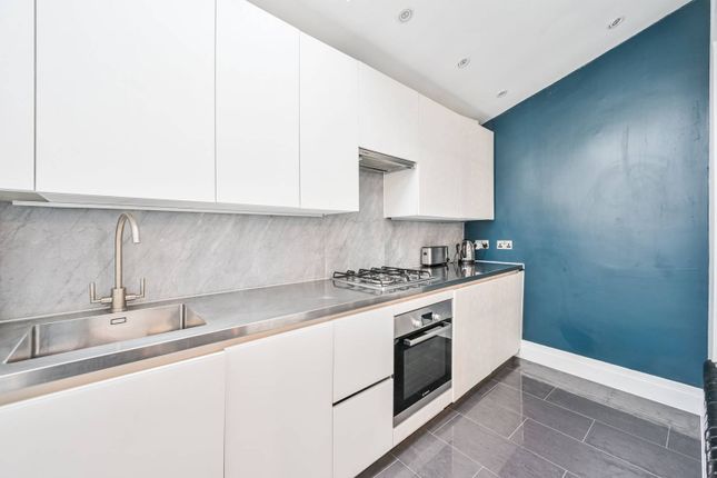 Thumbnail End terrace house to rent in Kingsland Road, Shoreditch, London