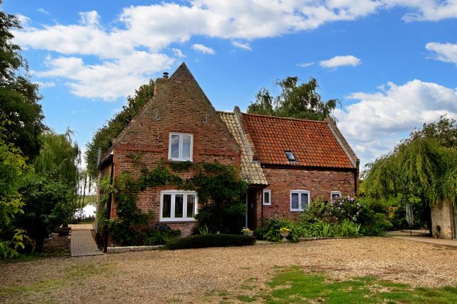 Thumbnail Detached house for sale in North Street, Burwell, Cambridge