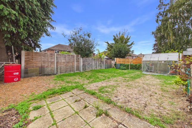 75, Chapel Lane, Farnborough photo 2