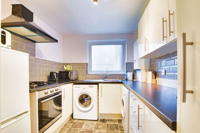 Flat for sale in Carlton Court, Stoneygate, Leicester