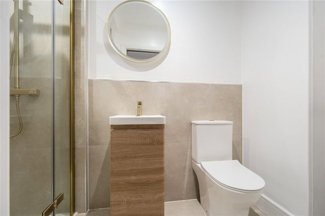 Room 4, 41, Royal Oak Road, Surrey photo 5