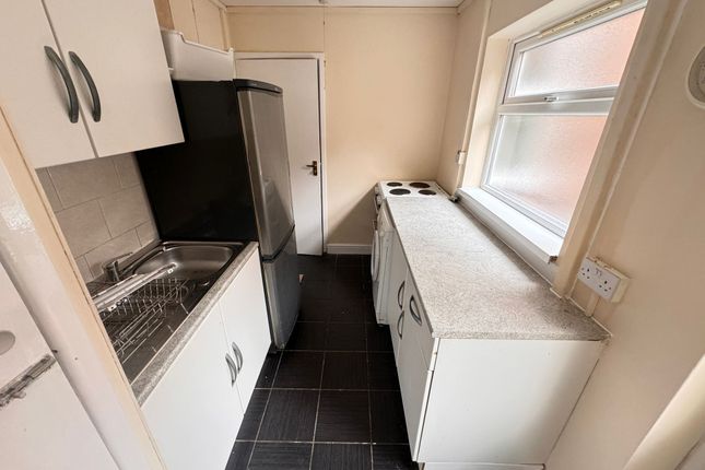 37, Thornley Street, Wolverhampton photo 2