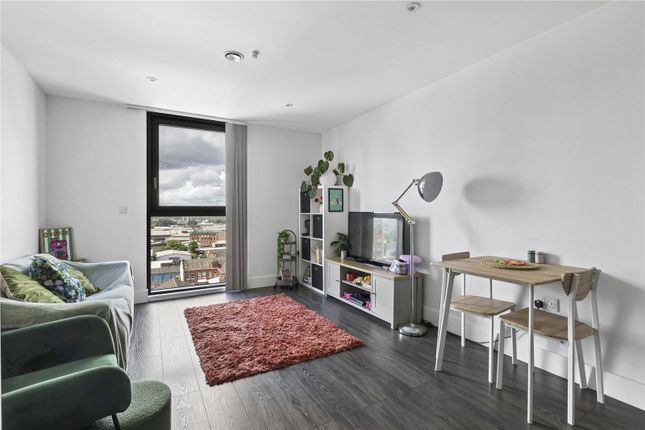 Flat 119,, Hallmark Tower, Manchester photo 3