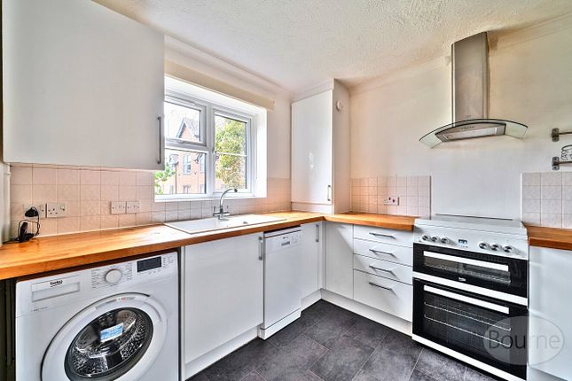 16 The Maltings,, Dragon Street, Petersfield photo 3