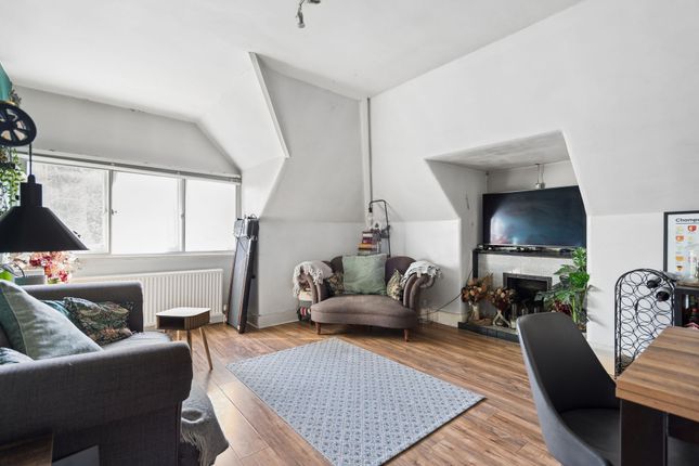 Flat 3, 97 Langley Road, Watford photo 2