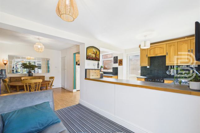 53, Wheatfield Road, Rugby photo 4
