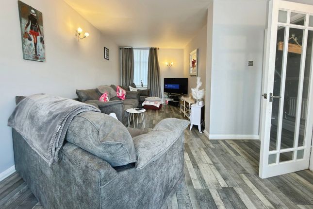 2, Margaret Street, Swansea photo 4