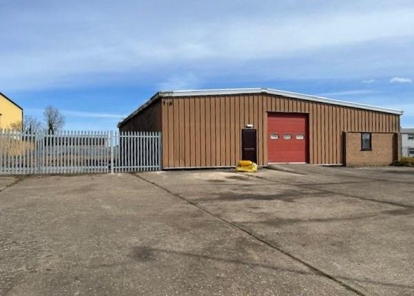 Thumbnail Warehouse to let in Priors Haw Road, Corby