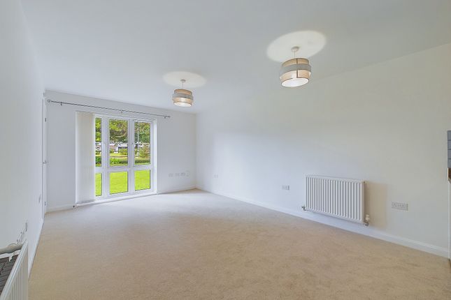 Flat 2 Stroudley House, 2, Cambrian Way, Worthing photo 3