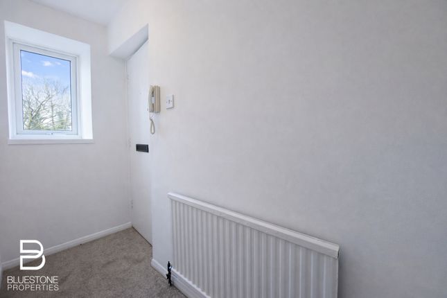 Copy, 10, Deepdale Court, South Croydon photo 2