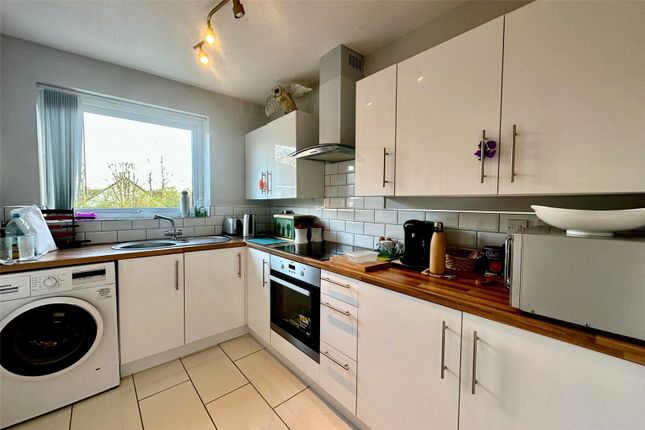 4, Brittain Court, Berkshire photo 3