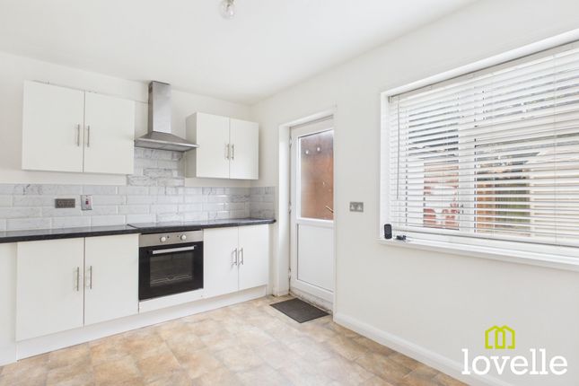 88 Falkland Road, Hull photo 3