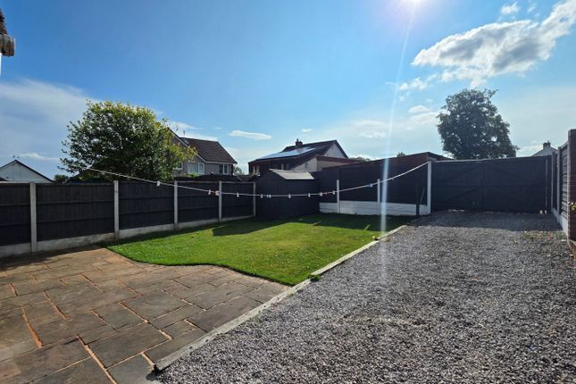 29, Southover, Bolton photo 4