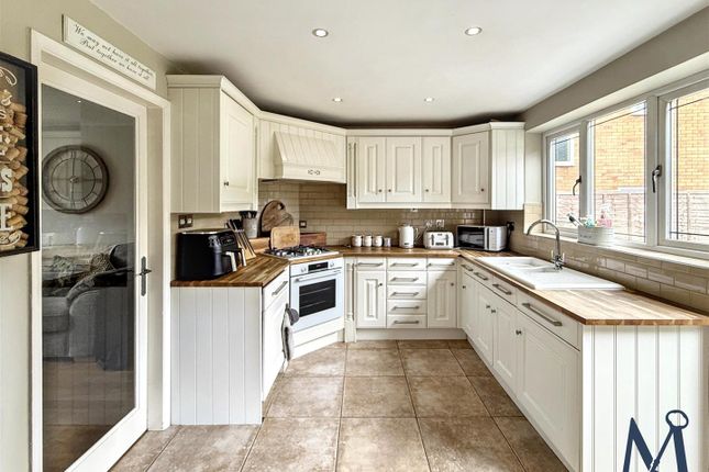 83, Thorndale, Ibstock photo 3
